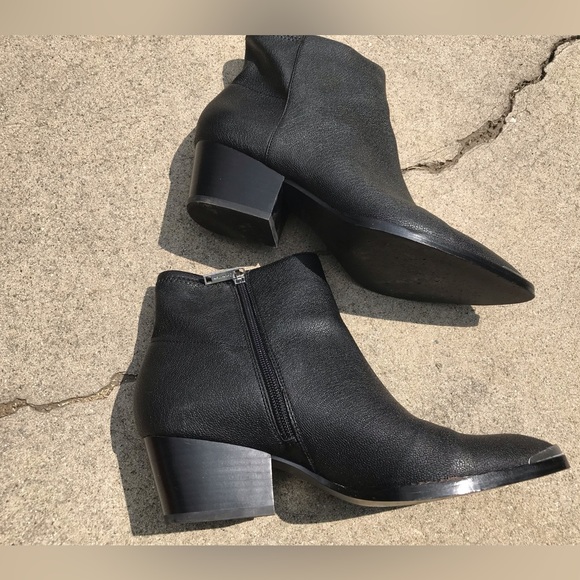 Calvin Klein Jeans Narice Stretch Pebble Booties - Picture 5 of 11